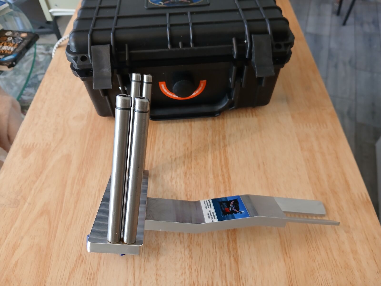 4-Arm Knob fully engaged and locked